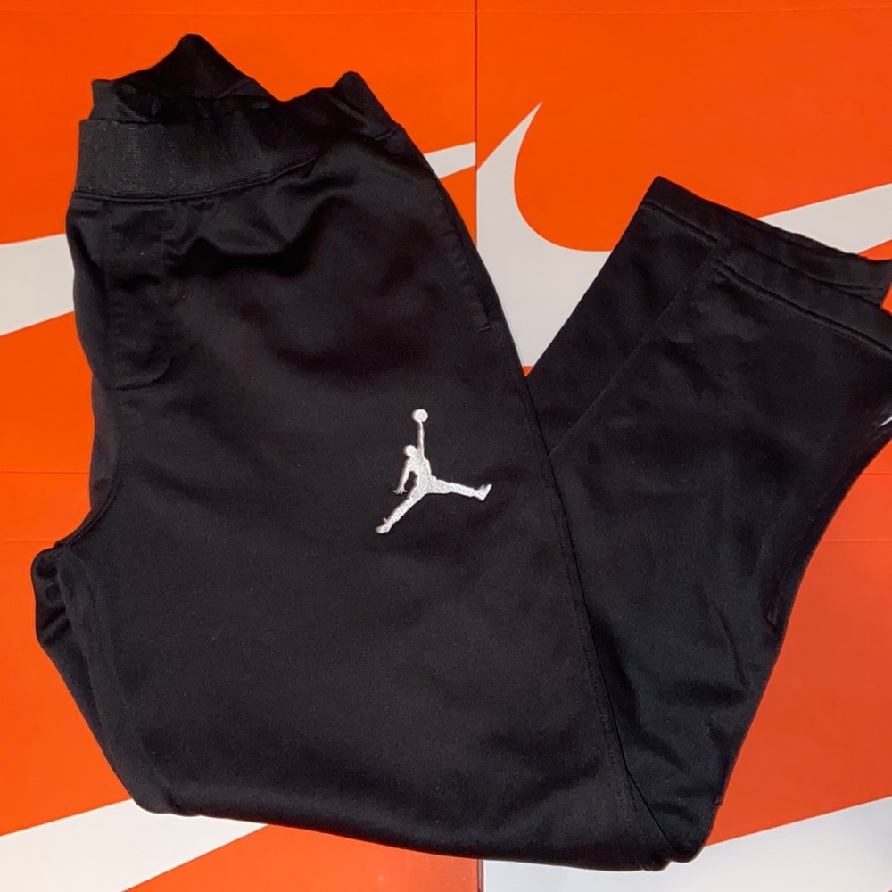 Nike Jordan black boys sweatpants